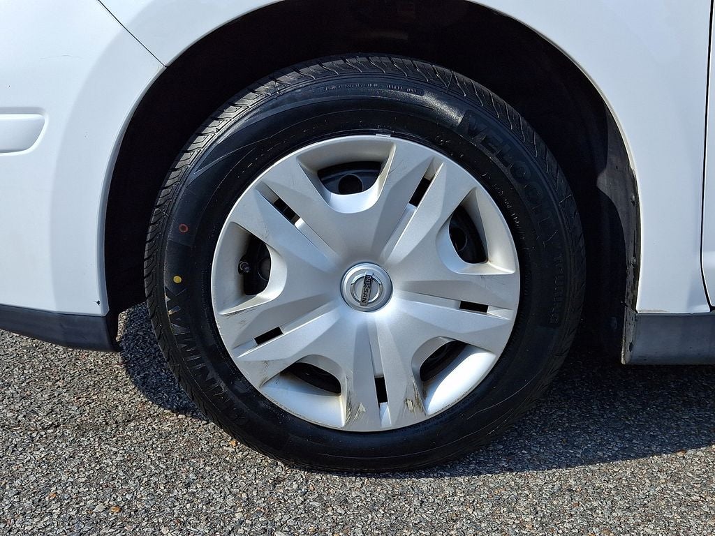 2011 Nissan Versa 1.8 S