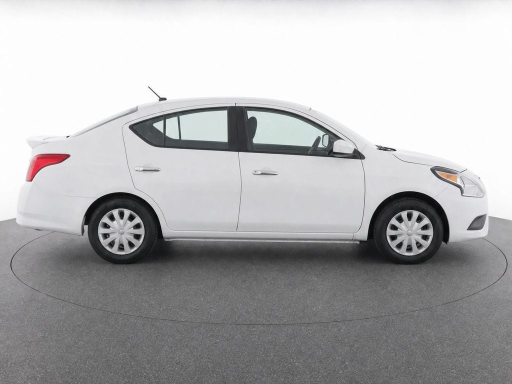 2019 Nissan Versa SV