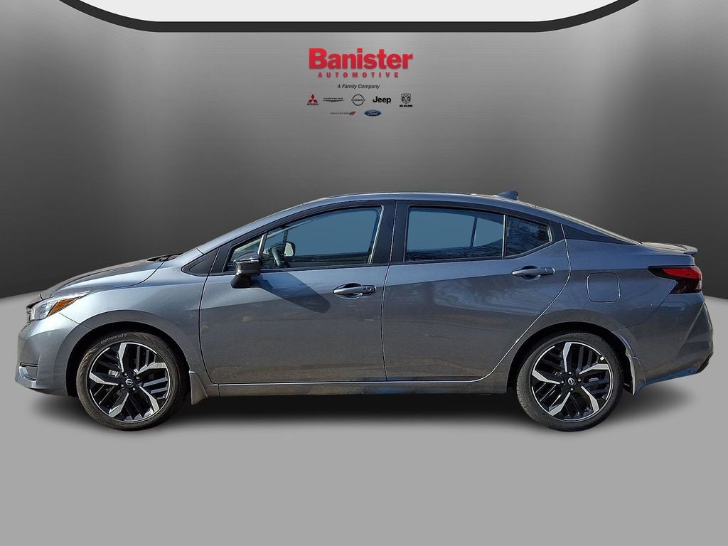 2025 Nissan Versa SR