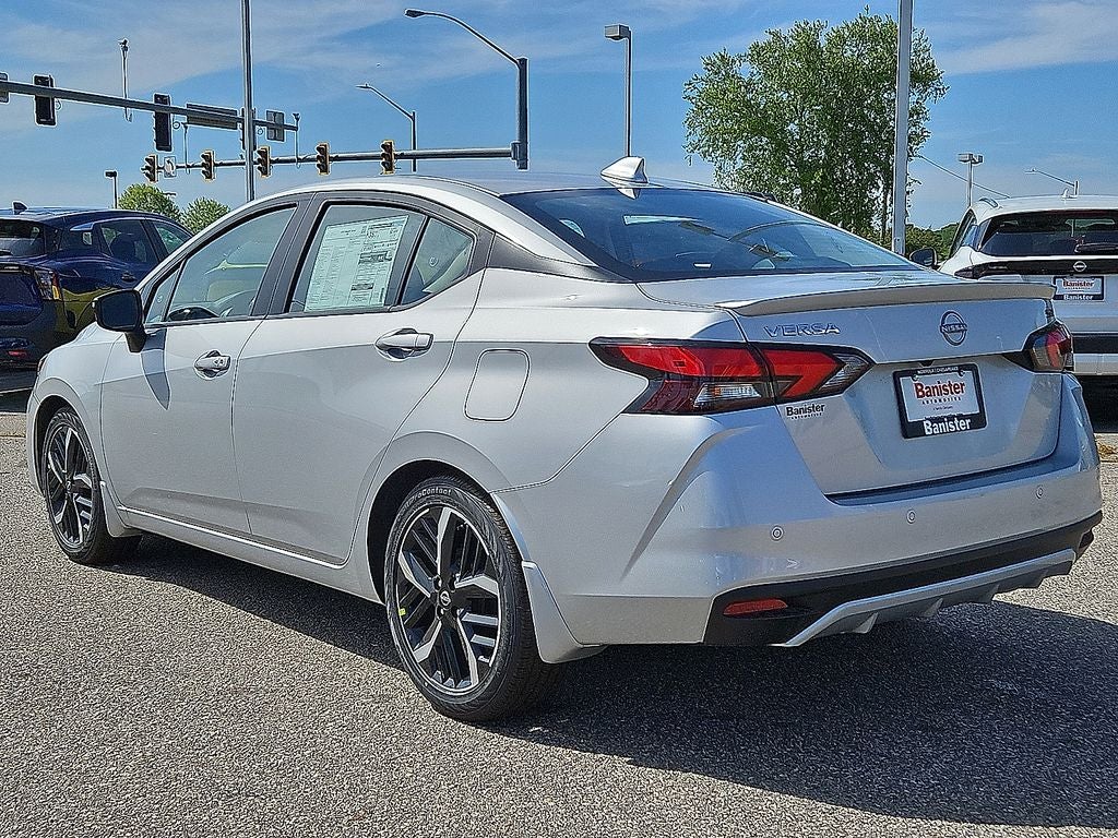 2025 Nissan Versa SR