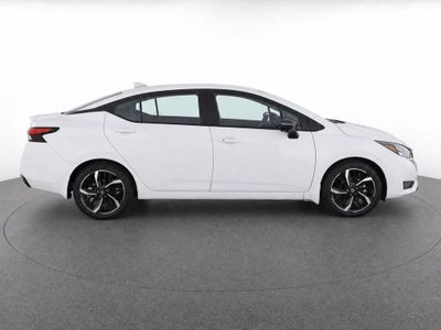 2025 Nissan Versa SR