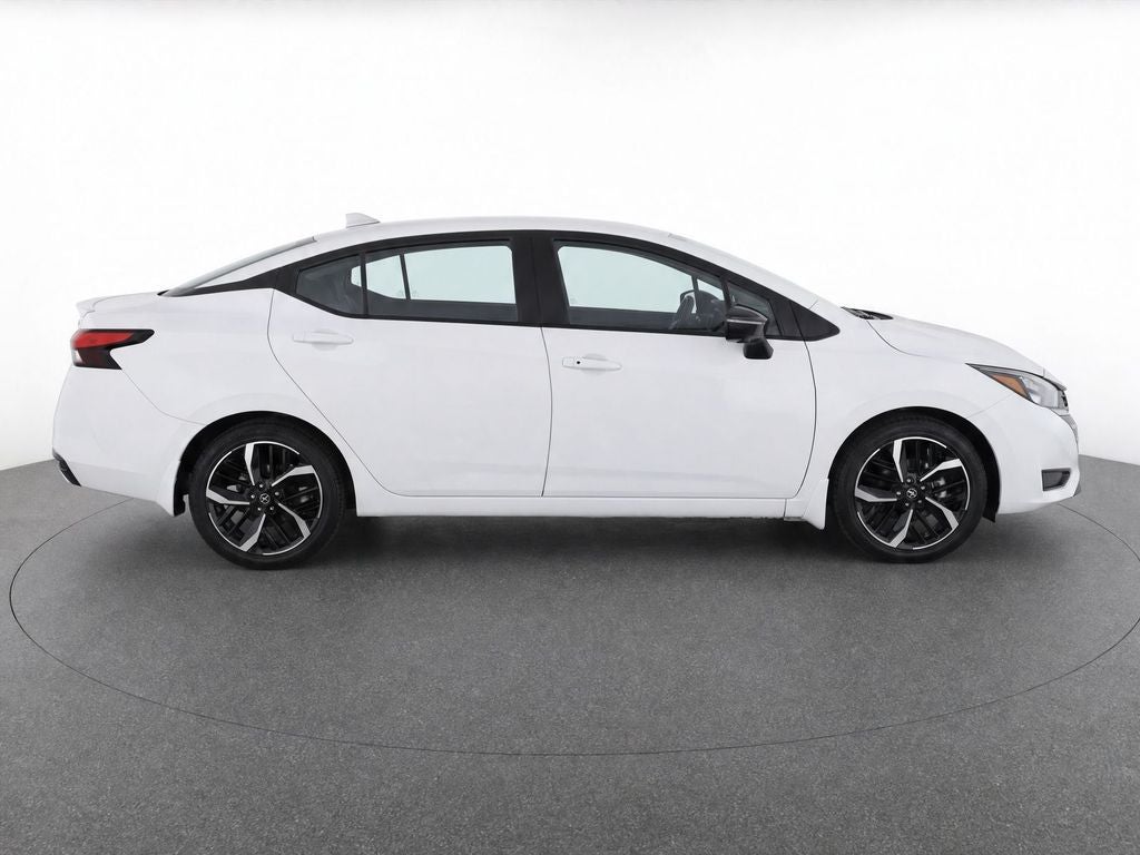 2025 Nissan Versa SR