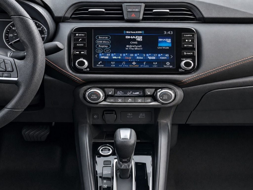 2025 Nissan Versa SR