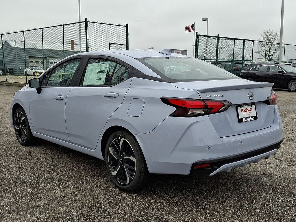 2025 Nissan Versa SR