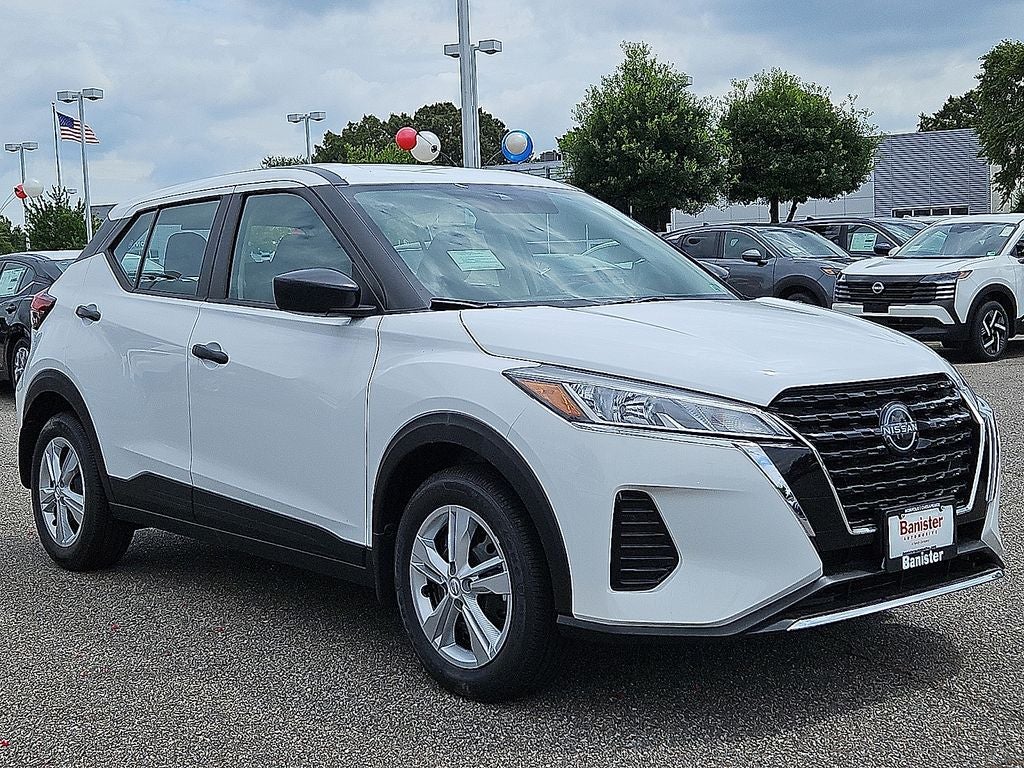 2025 Nissan Kicks Play S
