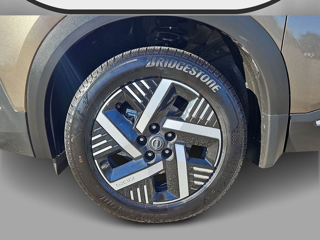 2025 Nissan Kicks SV