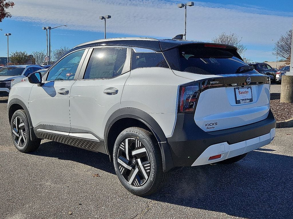 2026 Nissan Kicks SV