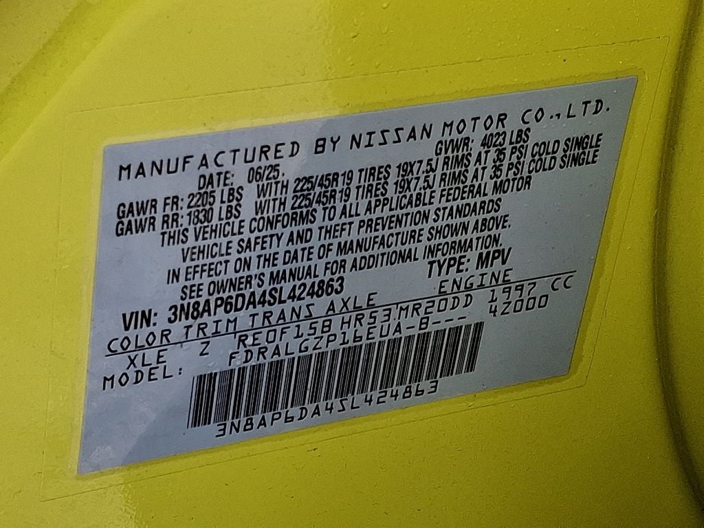 2025 Nissan Kicks SR