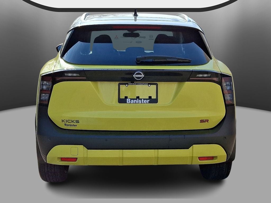 2025 Nissan Kicks SR