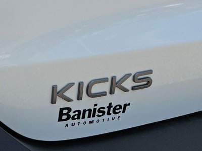 2025 Nissan Kicks SR