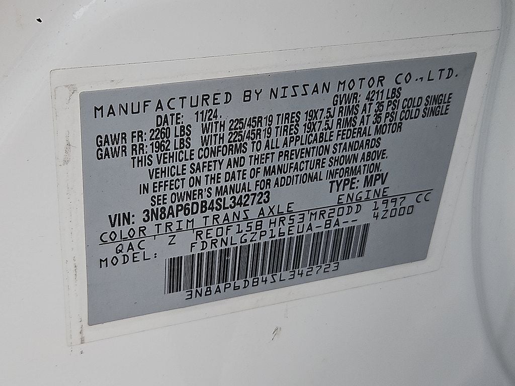 2025 Nissan Kicks SR