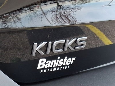 2025 Nissan Kicks SR