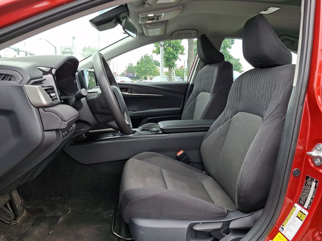 2025 Toyota Camry Hybrid LE