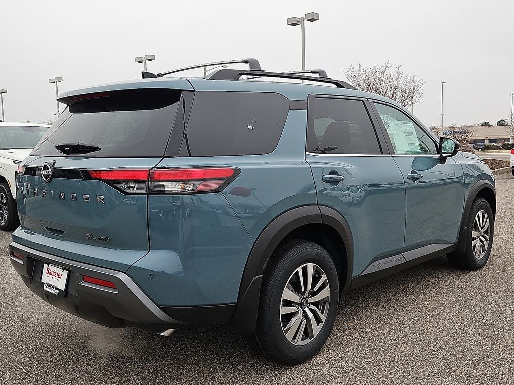 2026 Nissan Pathfinder SL
