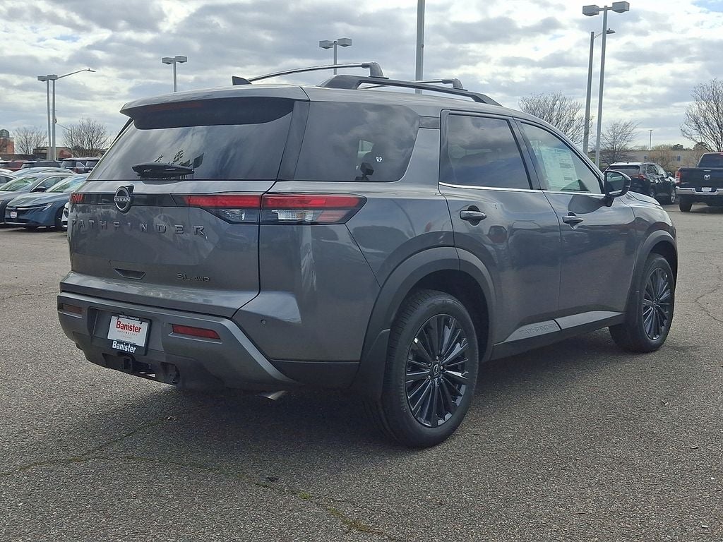 2026 Nissan Pathfinder SL
