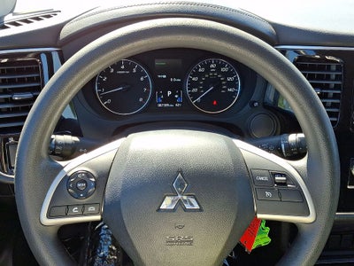 2020 Mitsubishi Outlander ES