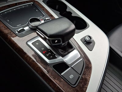 2019 Audi Q7 Premium Plus