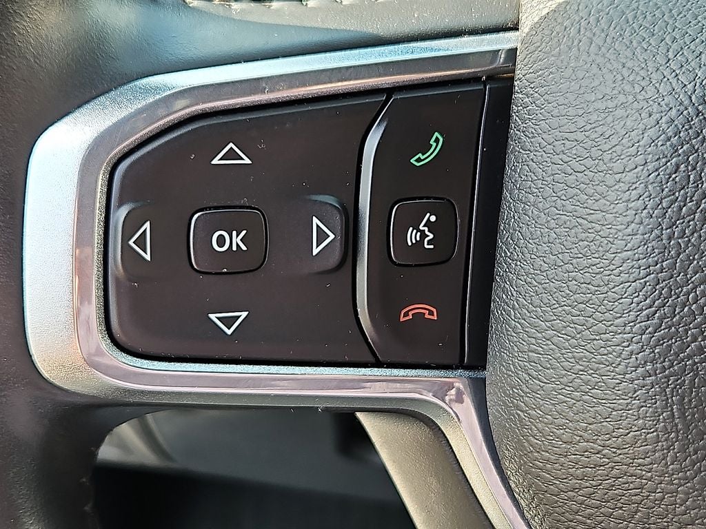 2021 RAM 1500 Laramie Crew Cab 4x4 5'7' Box
