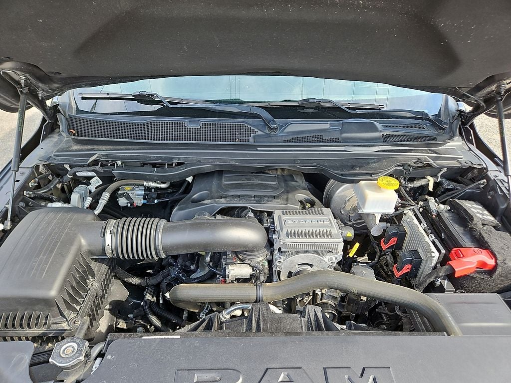 2021 RAM 1500 Laramie Crew Cab 4x4 5'7' Box