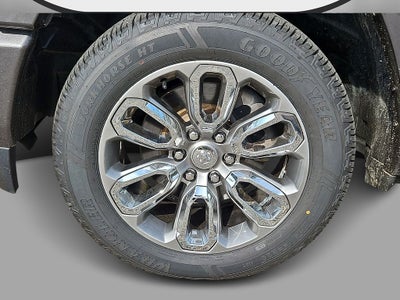 2021 RAM 1500 Laramie Crew Cab 4x4 5'7' Box