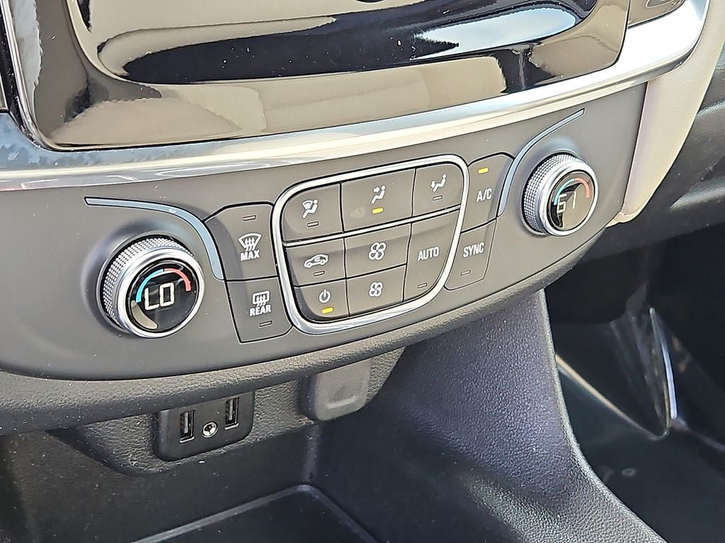 2022 Chevrolet Traverse FWD LS