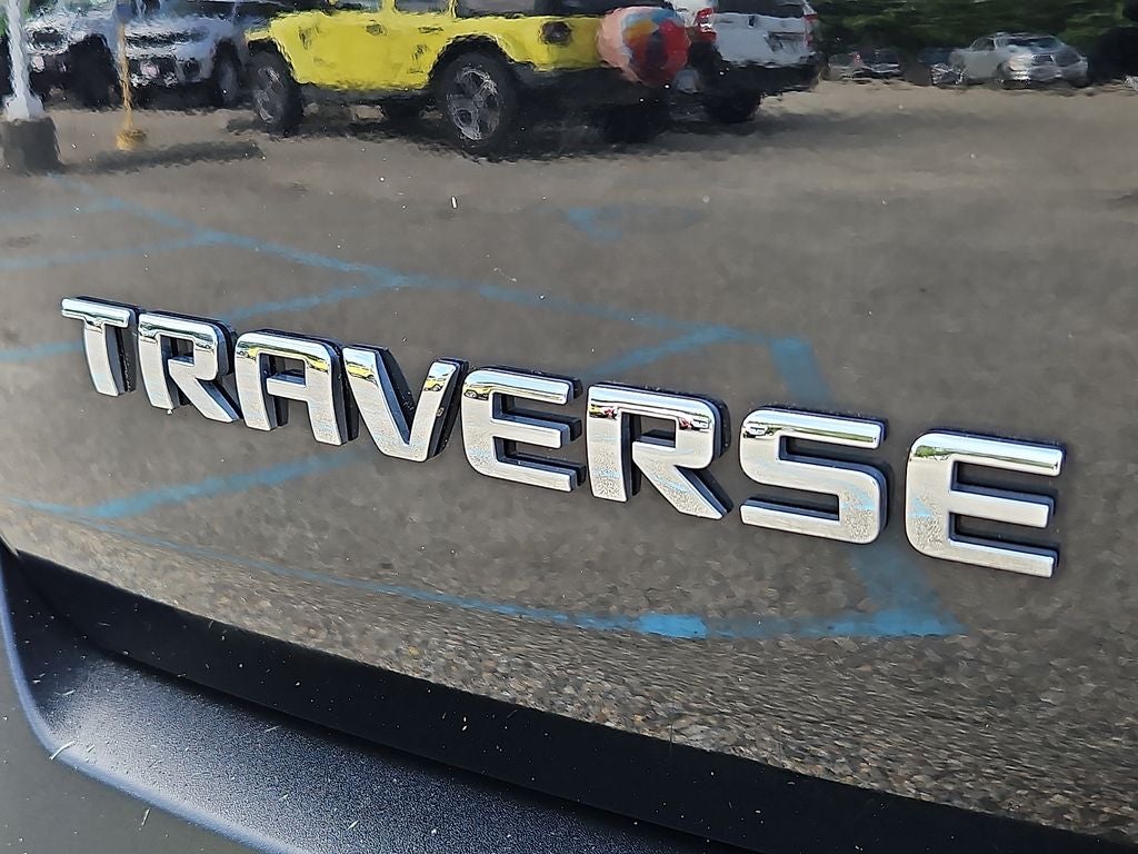 2022 Chevrolet Traverse FWD LS