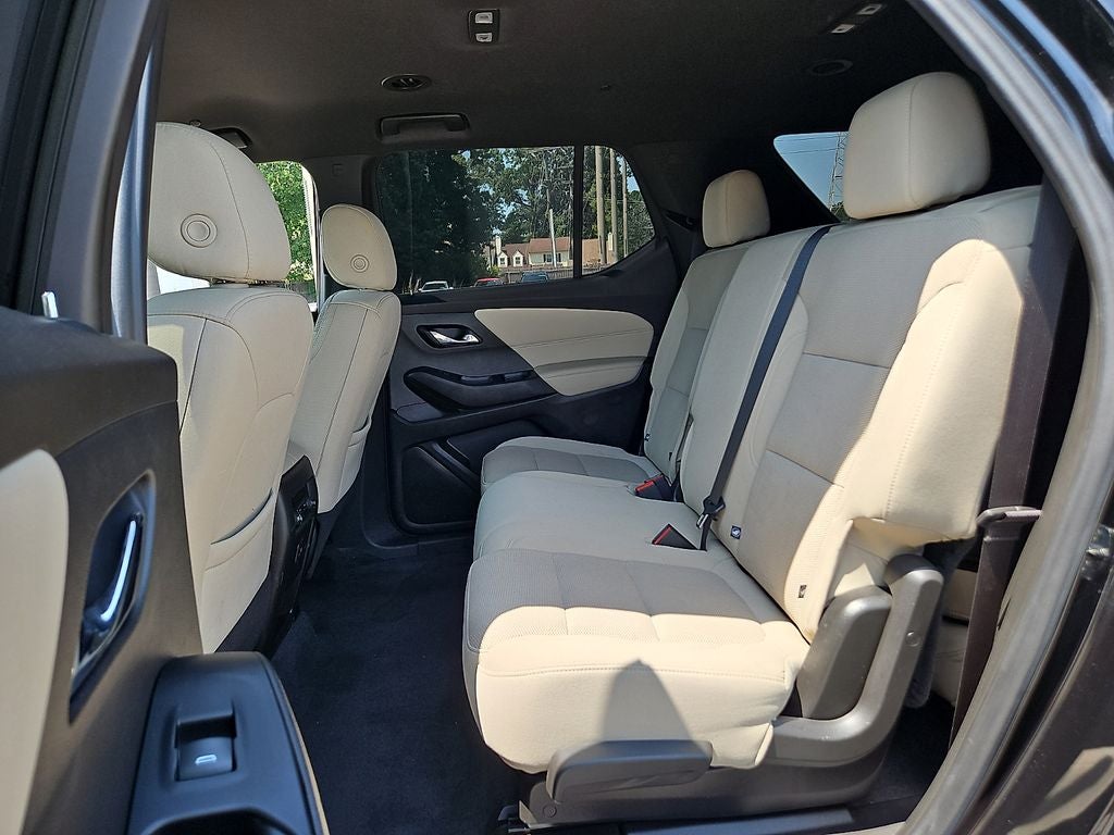 2023 Chevrolet Traverse AWD LS