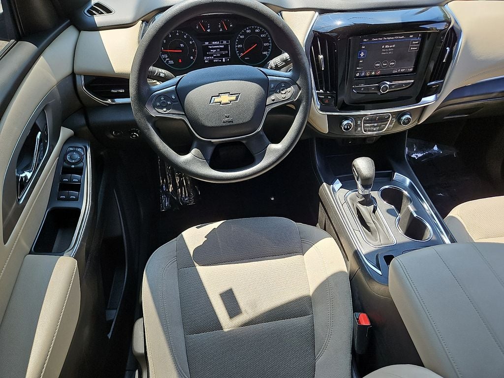 2023 Chevrolet Traverse AWD LS