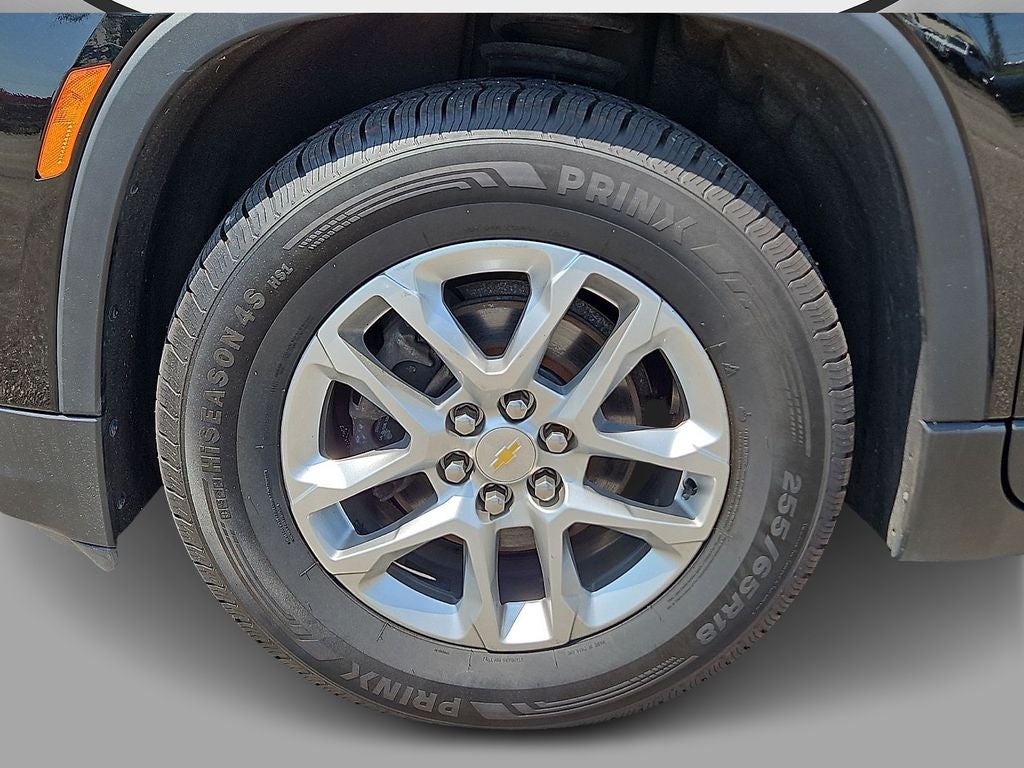 2023 Chevrolet Traverse AWD LS