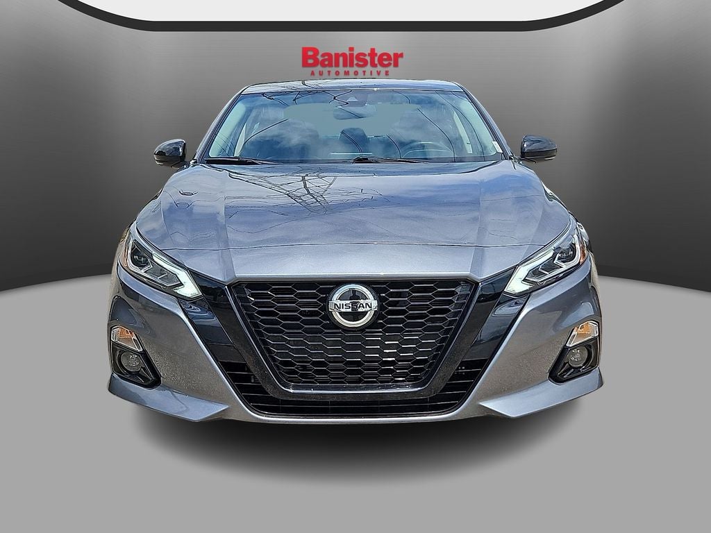2022 Nissan Altima SR FWD