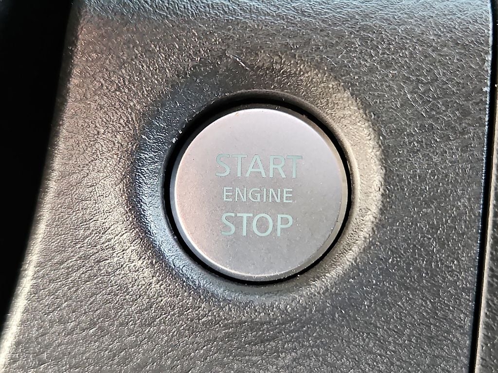 2022 Nissan Frontier Crew Cab SV 4x4