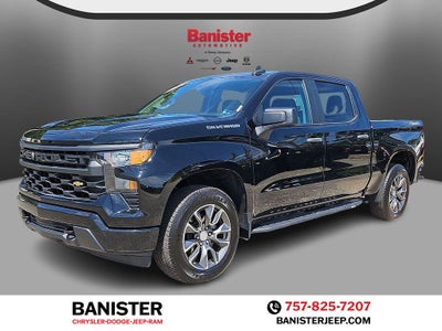 2023 Chevrolet Silverado 1500 4WD Crew Cab Short Bed Custom