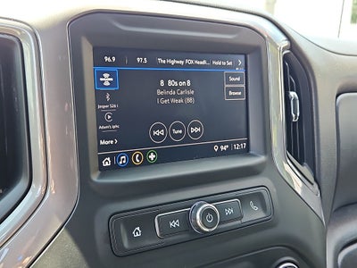 2023 Chevrolet Silverado 1500 4WD Crew Cab Short Bed Custom