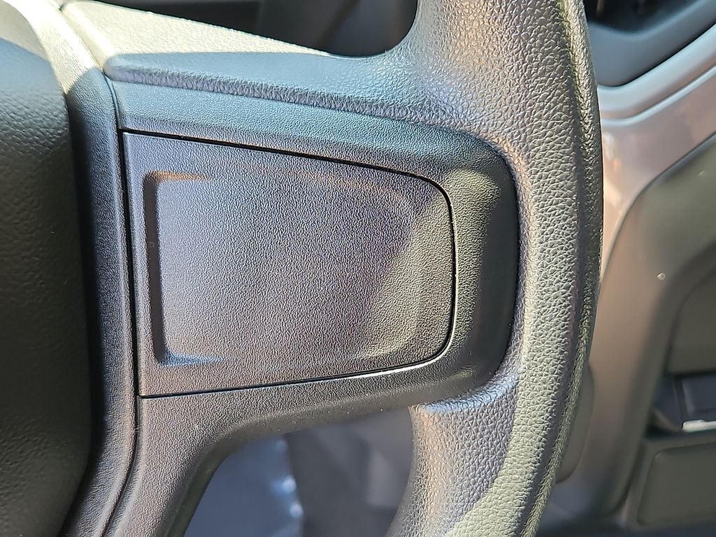 2023 Chevrolet Silverado 1500 4WD Crew Cab Short Bed Custom