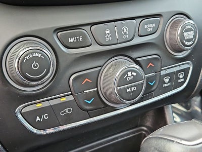 2022 Jeep Cherokee Latitude Lux