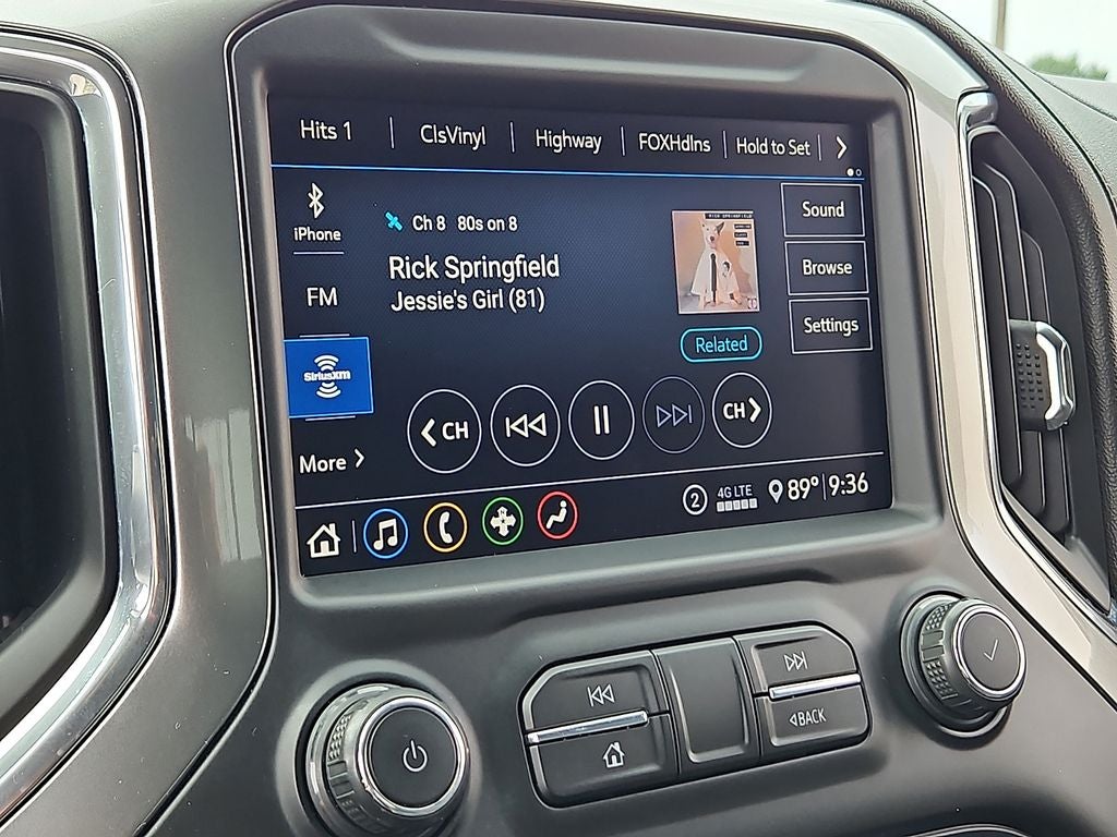 2020 Chevrolet Silverado RST