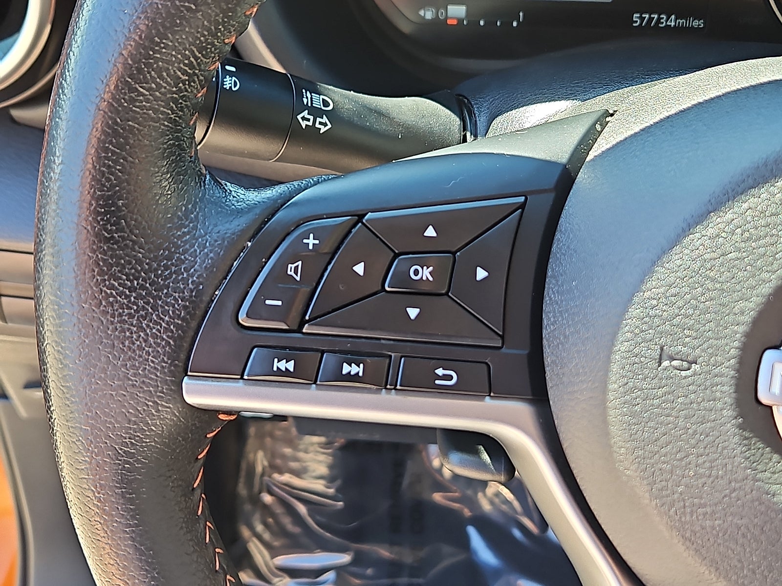 2022 Nissan Kicks SR