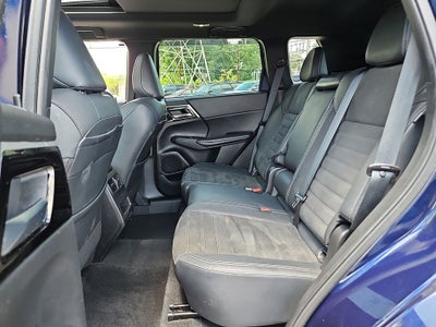 2022 Mitsubishi Outlander Black Edition