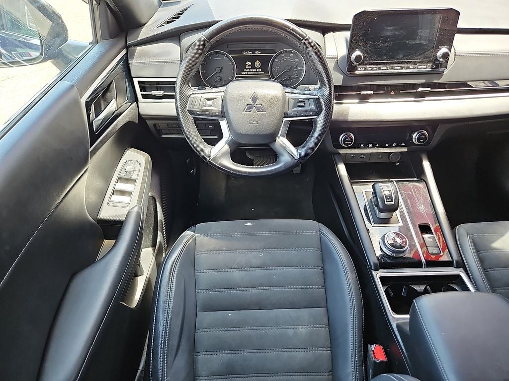2022 Mitsubishi Outlander Black Edition
