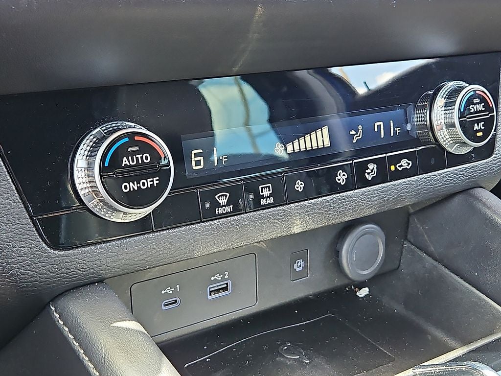 2022 Mitsubishi Outlander Black Edition