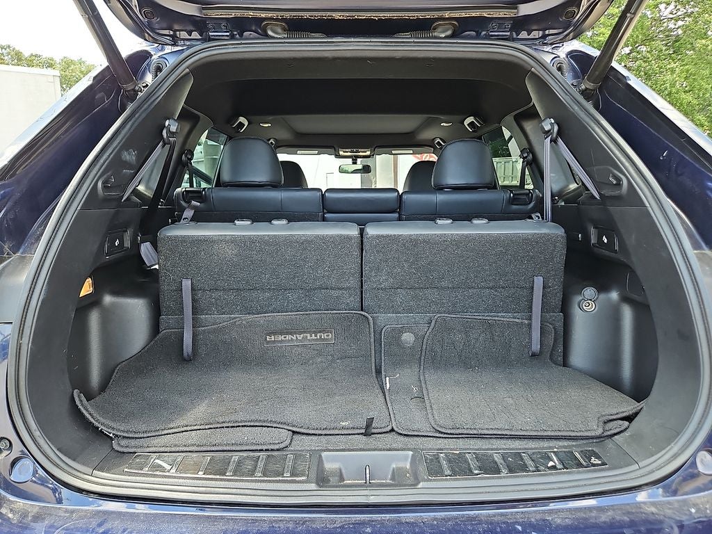 2022 Mitsubishi Outlander Black Edition