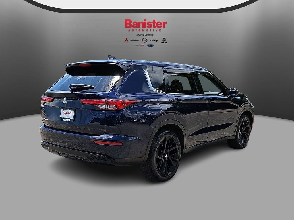 2022 Mitsubishi Outlander Black Edition