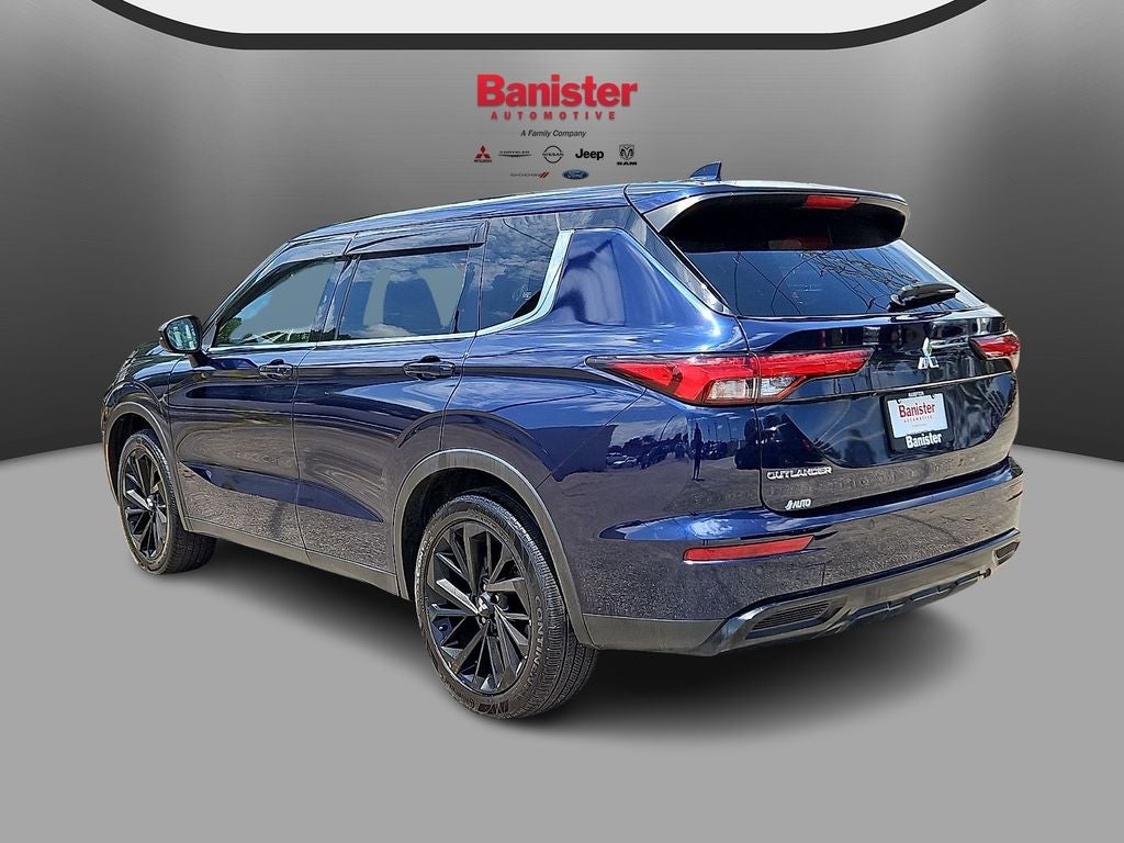 2022 Mitsubishi Outlander Black Edition