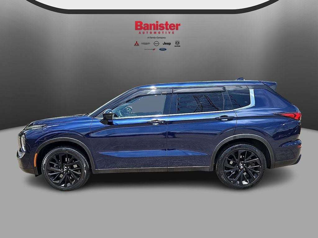 2022 Mitsubishi Outlander Black Edition