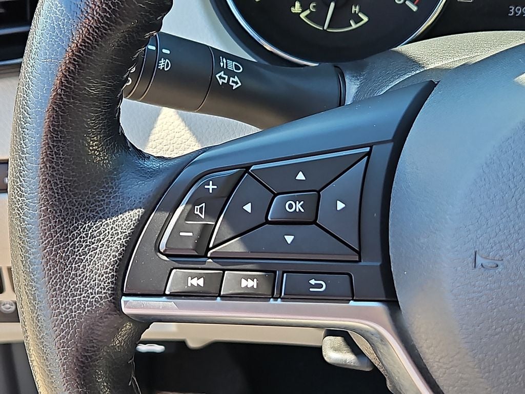 2020 Nissan Rogue Sport SV