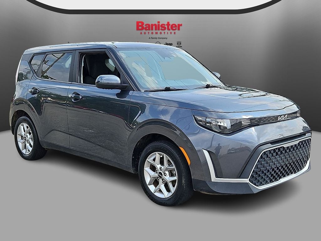2023 Kia Soul LX